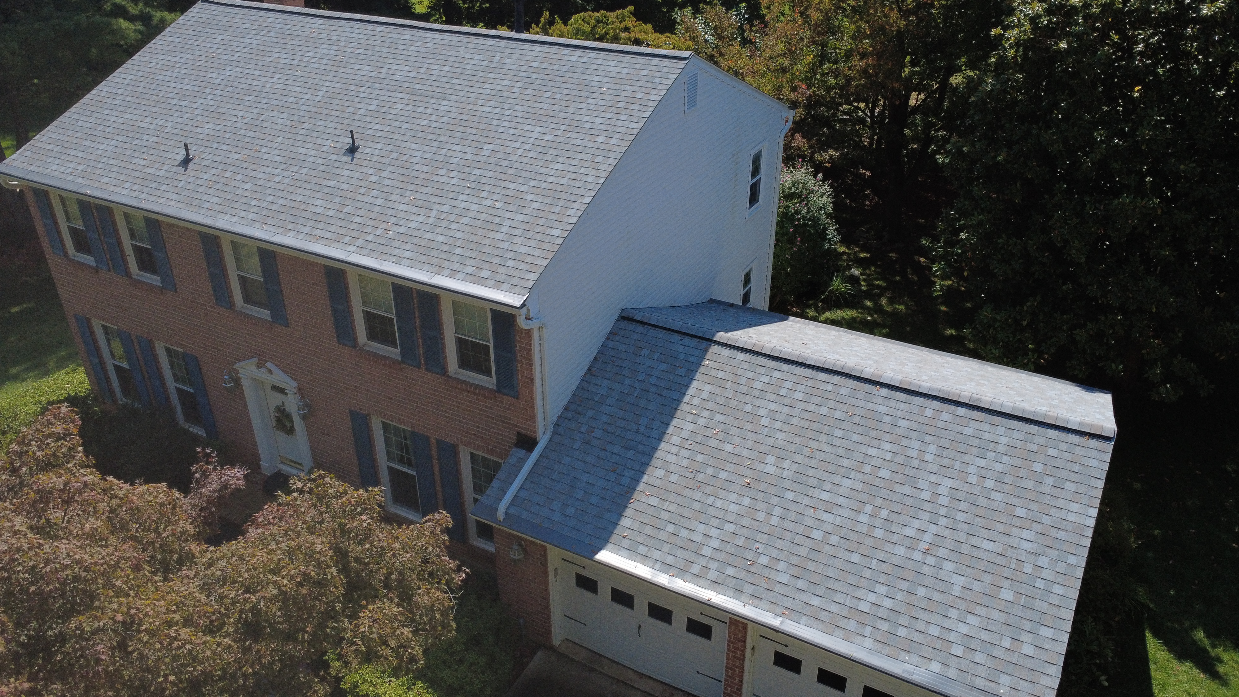 Warning Signs Your Roof Won’t Make It Through Another Winter